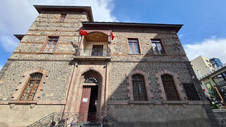 Atatürk Evi Müzesi Erzurum Nomatto