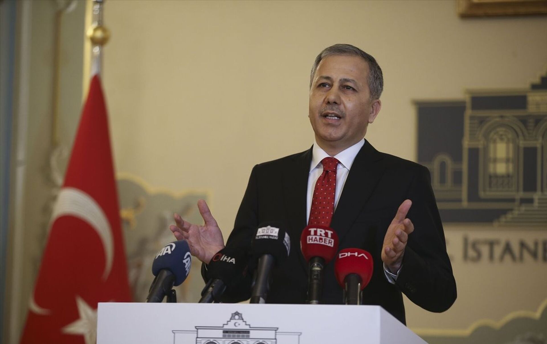Bombalı saldırı sonrası &#8216;çete&#8217; mesajı: Üstesinden geleceğiz