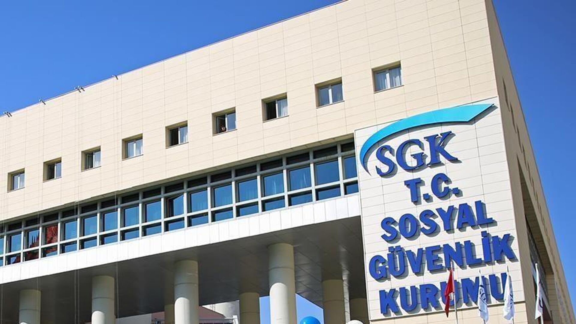 SGK’dan Genel Sağlık Sigortası uyarısı: &#8216;Gelir testi yaptırın&#8217;