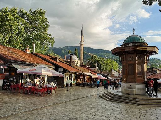 Baščaršija (Başçarşı)