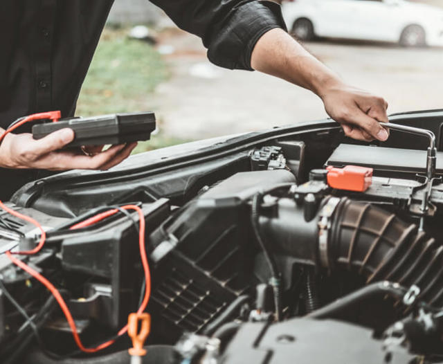 Ağır Yük Taşıyan Ford Ticari Araçların Bakımı Nasıl Yapılır? 